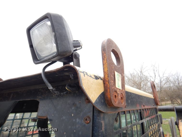 image for item DM6117 2006 Caterpillar 257B  tracked skid steer loader