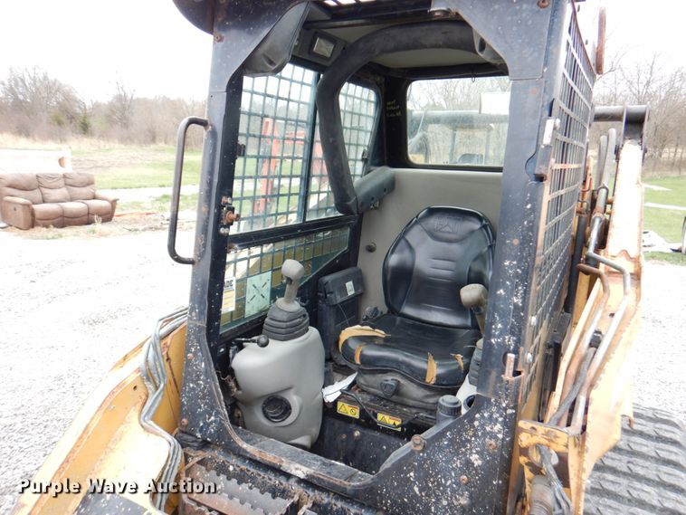image for item DM6117 2006 Caterpillar 257B  tracked skid steer loader