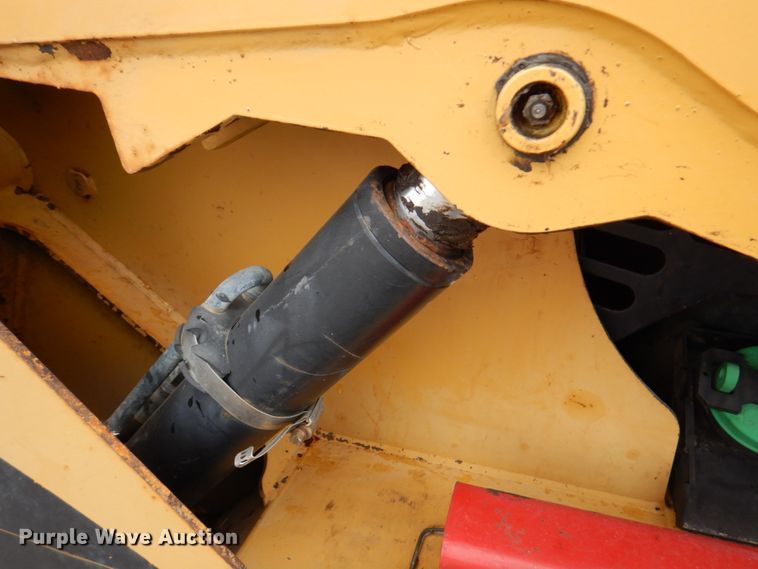 image for item DM6117 2006 Caterpillar 257B  tracked skid steer loader