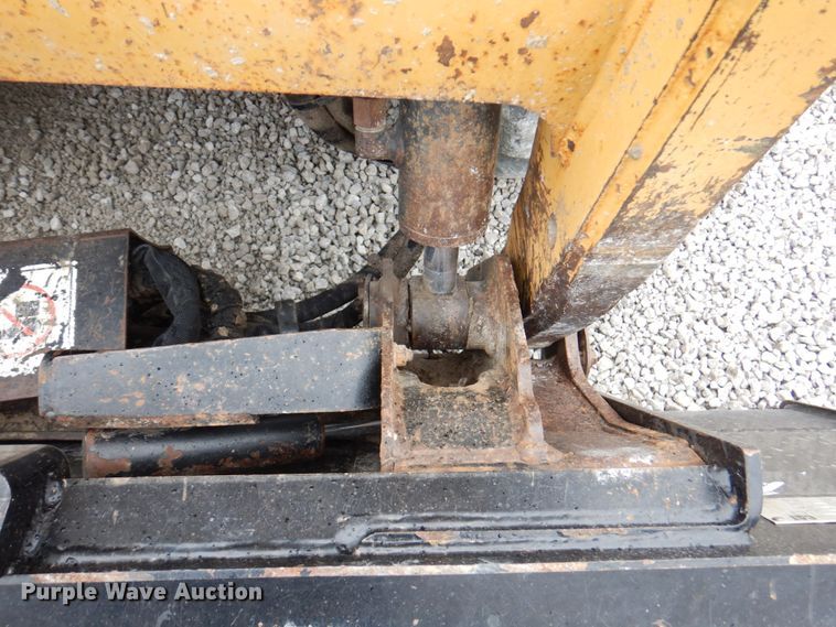 image for item DM6117 2006 Caterpillar 257B  tracked skid steer loader