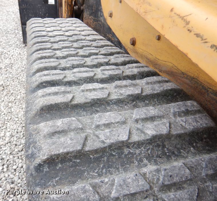 image for item DM6117 2006 Caterpillar 257B  tracked skid steer loader