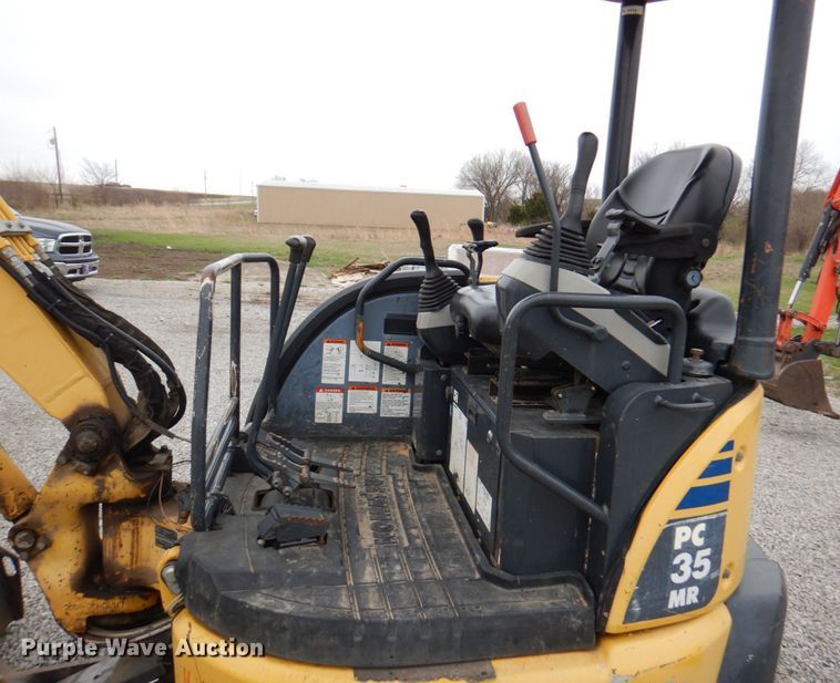 image for item DM6118 2012 Komatsu PC35MR-3  mini excavator