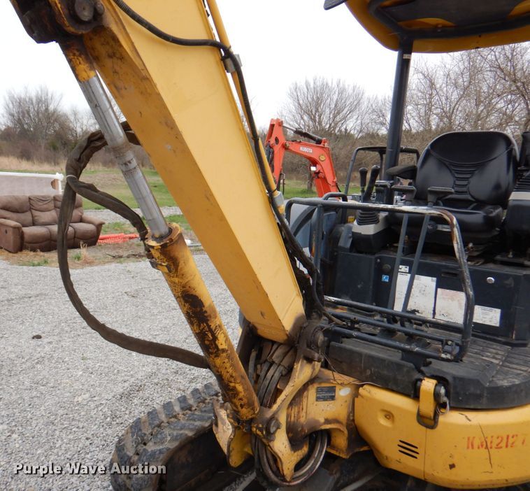 image for item DM6118 2012 Komatsu PC35MR-3  mini excavator