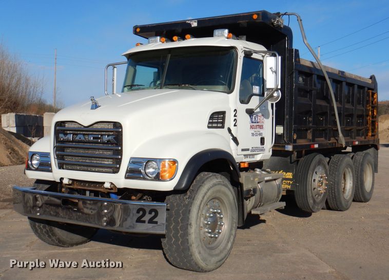 image for item DM6121 2007 Mack CV713  dump truck