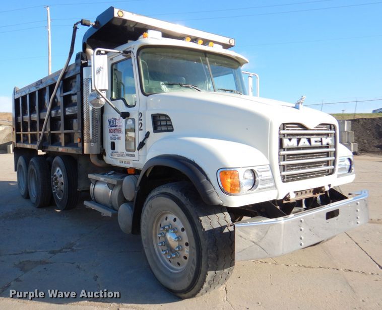 image for item DM6121 2007 Mack CV713  dump truck