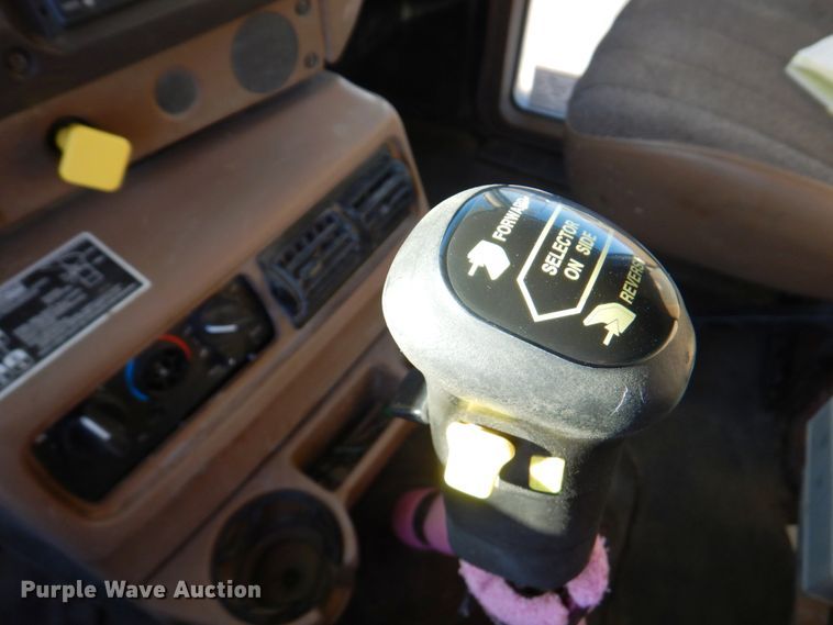 image for item DM6121 2007 Mack CV713  dump truck