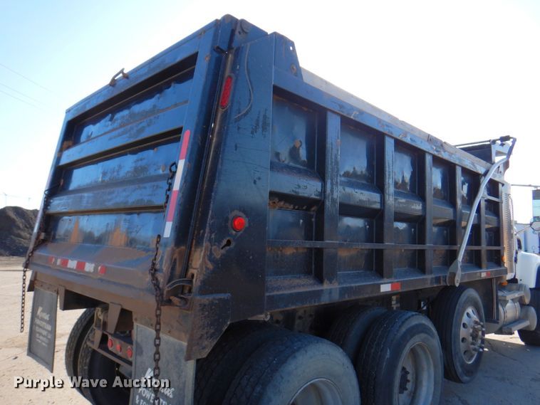 image for item DM6121 2007 Mack CV713  dump truck