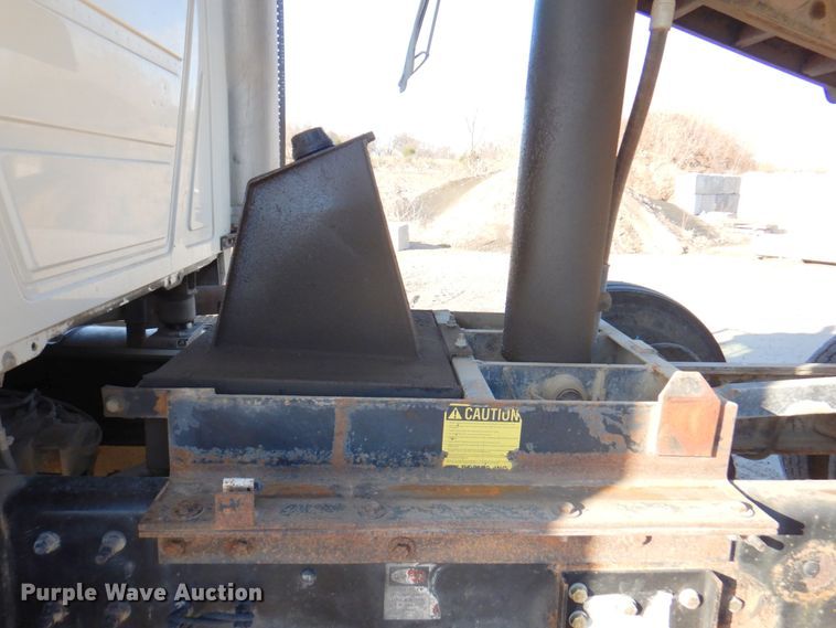 image for item DM6121 2007 Mack CV713  dump truck