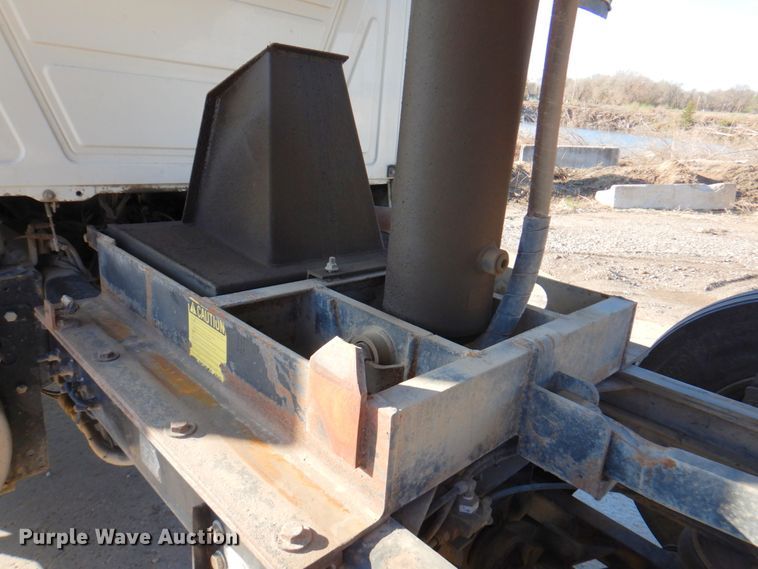 image for item DM6121 2007 Mack CV713  dump truck