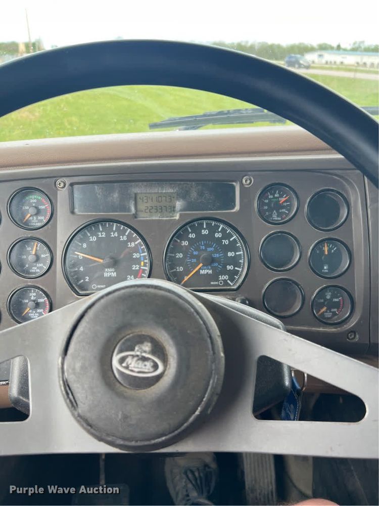 image for item DM6121 2007 Mack CV713  dump truck