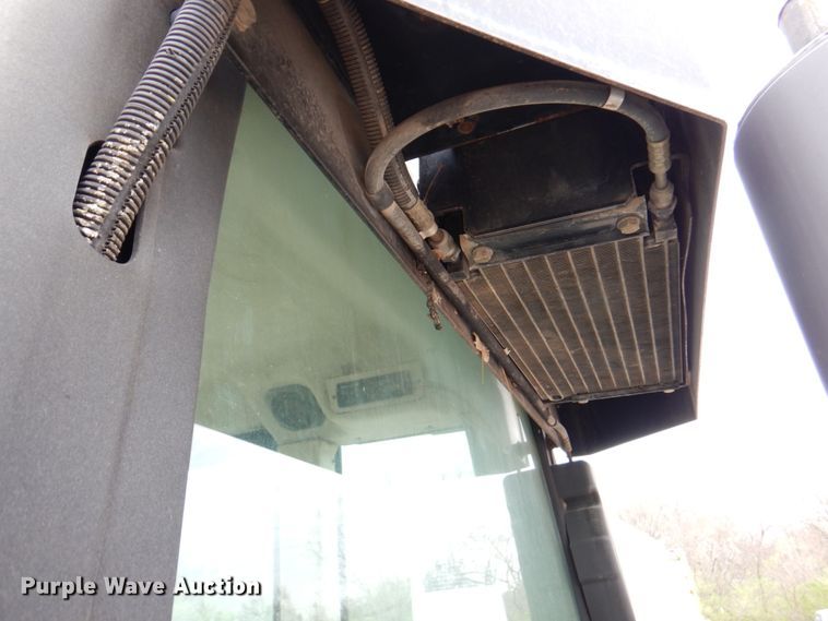 image for item DM6122 2001 Caterpillar 963C  track loader