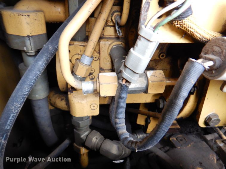 image for item DM6122 2001 Caterpillar 963C  track loader