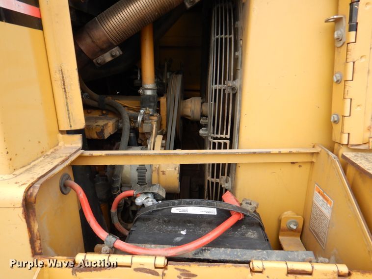 image for item DM6122 2001 Caterpillar 963C  track loader