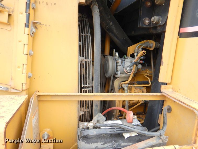 image for item DM6122 2001 Caterpillar 963C  track loader