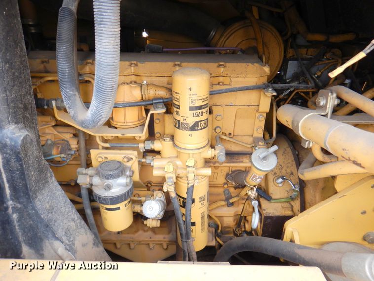 image for item DM6122 2001 Caterpillar 963C  track loader