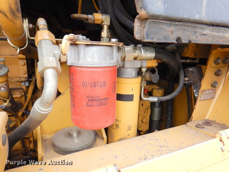 image for item DM6122 2001 Caterpillar 963C  track loader