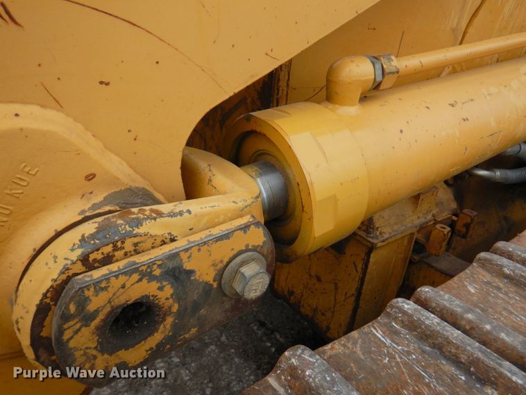 image for item DM6122 2001 Caterpillar 963C  track loader