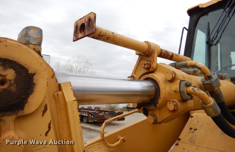 image for item DM6122 2001 Caterpillar 963C  track loader