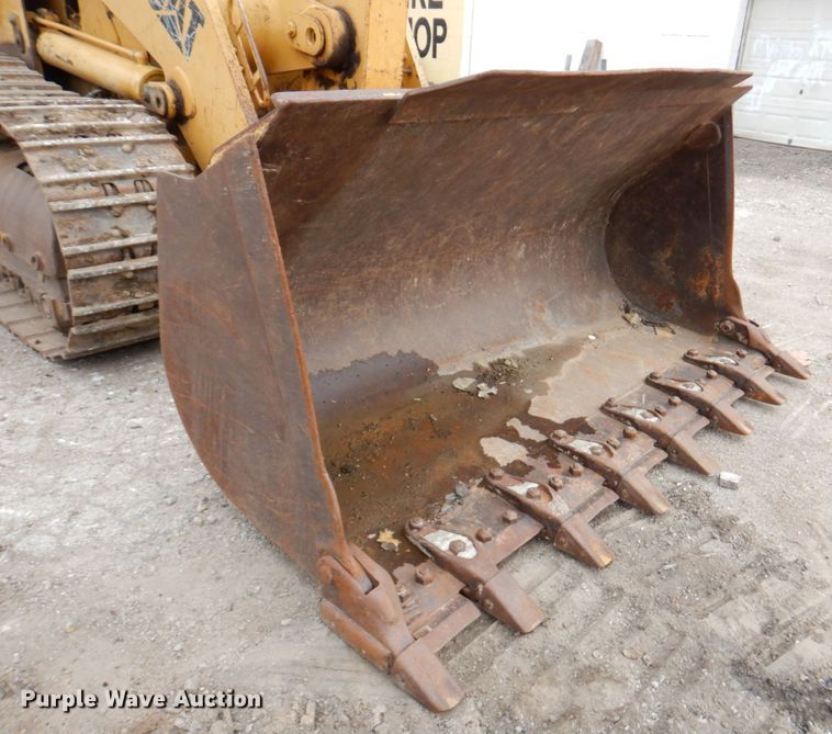 image for item DM6122 2001 Caterpillar 963C  track loader