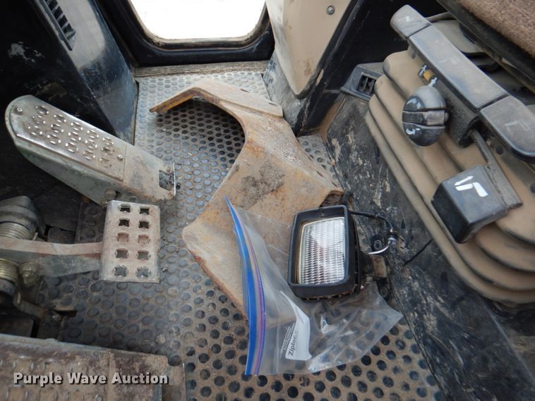 image for item DM6122 2001 Caterpillar 963C  track loader