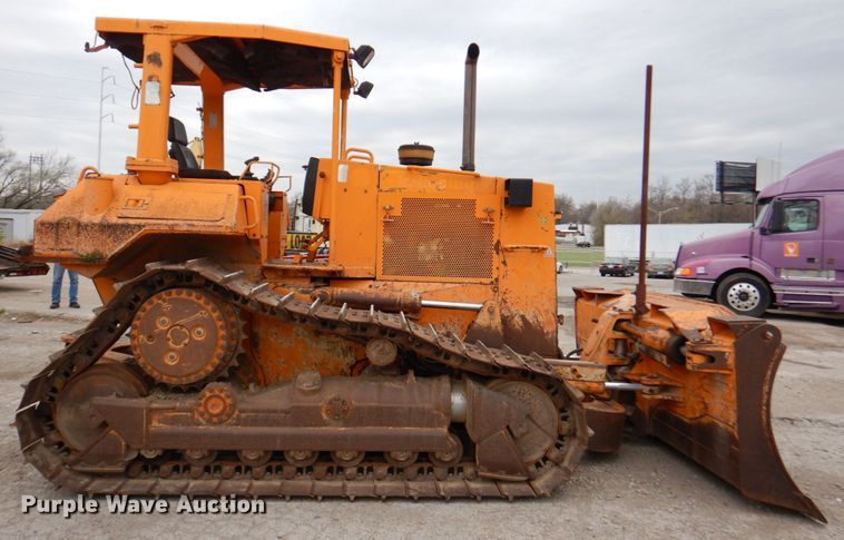 image for item DM6124 1999 Caterpillar D6M XL  dozer