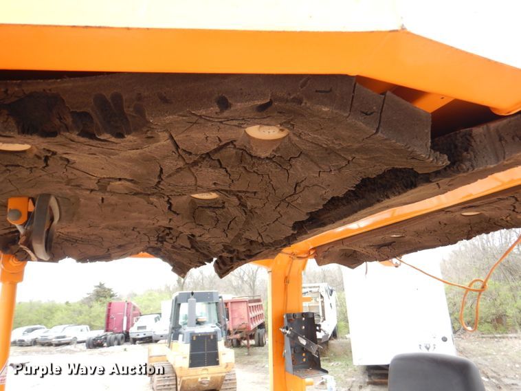 image for item DM6124 1999 Caterpillar D6M XL  dozer