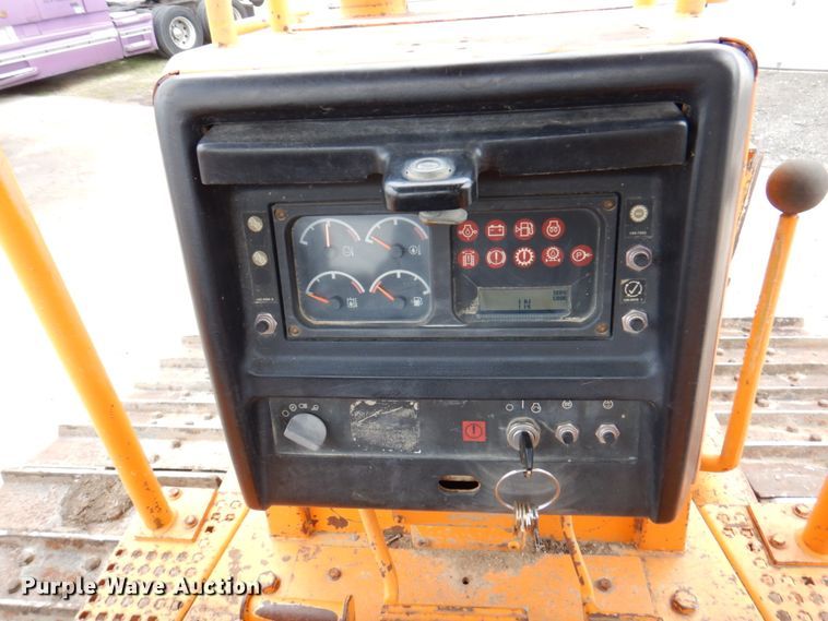 image for item DM6124 1999 Caterpillar D6M XL  dozer