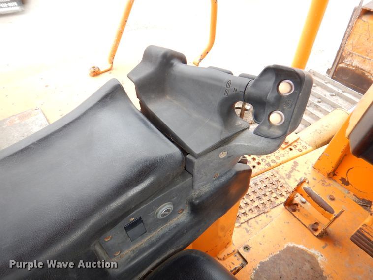 image for item DM6124 1999 Caterpillar D6M XL  dozer