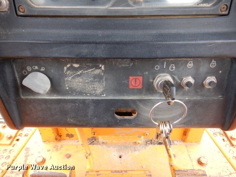 image for item DM6124 1999 Caterpillar D6M XL  dozer