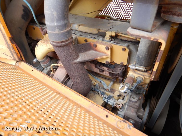 image for item DM6124 1999 Caterpillar D6M XL  dozer