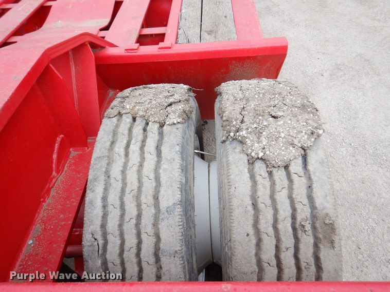 image for item DM6126 2005 Trail King TK110HDG-503  lowboy equipment trailer