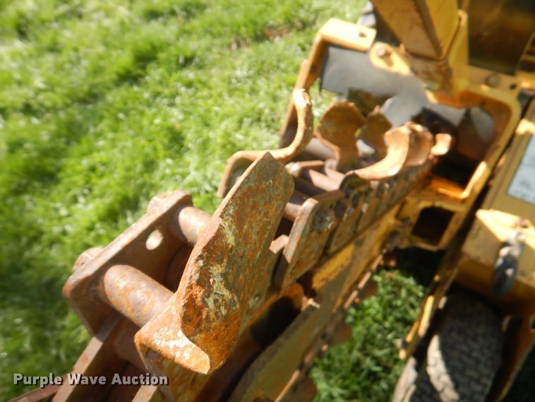 image for item DM6134 2006 Vermeer RT100  trencher