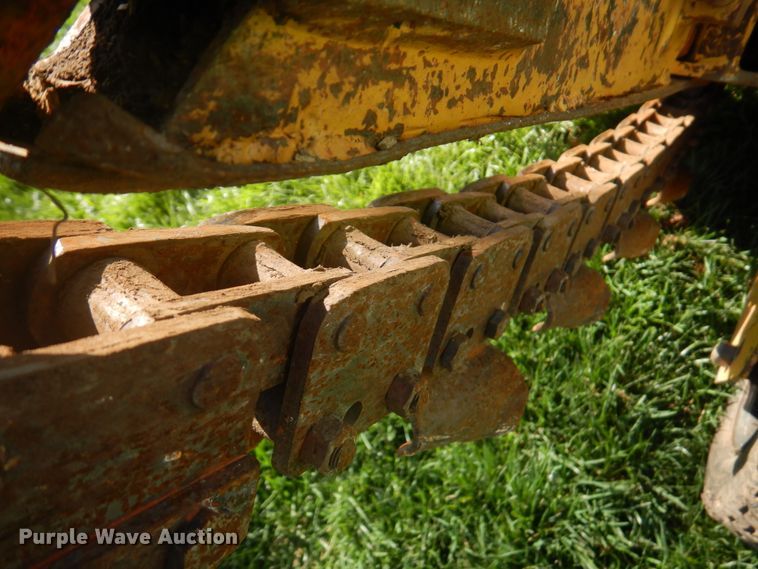 image for item DM6134 2006 Vermeer RT100  trencher