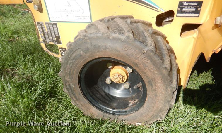 image for item DM6134 2006 Vermeer RT100  trencher