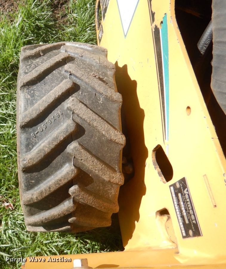 image for item DM6134 2006 Vermeer RT100  trencher