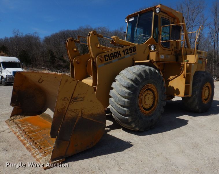 image for item DM7288 Clark 125B  wheel loader