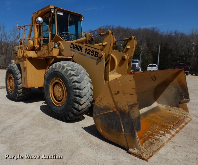 image for item DM7288 Clark 125B  wheel loader