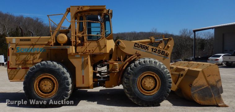 image for item DM7288 Clark 125B  wheel loader