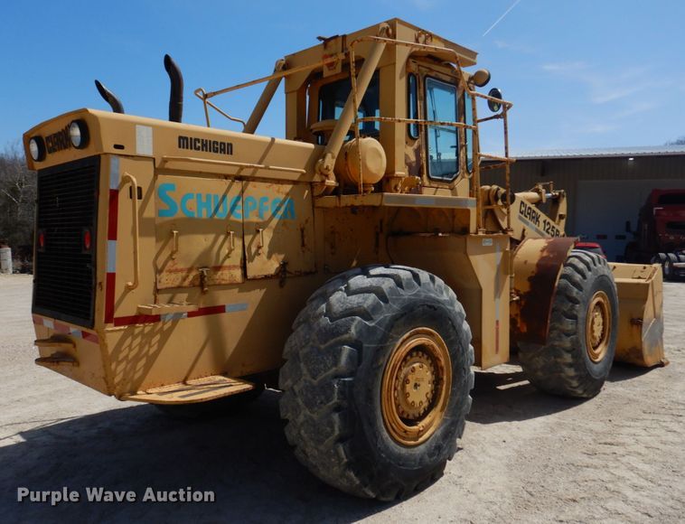 image for item DM7288 Clark 125B  wheel loader