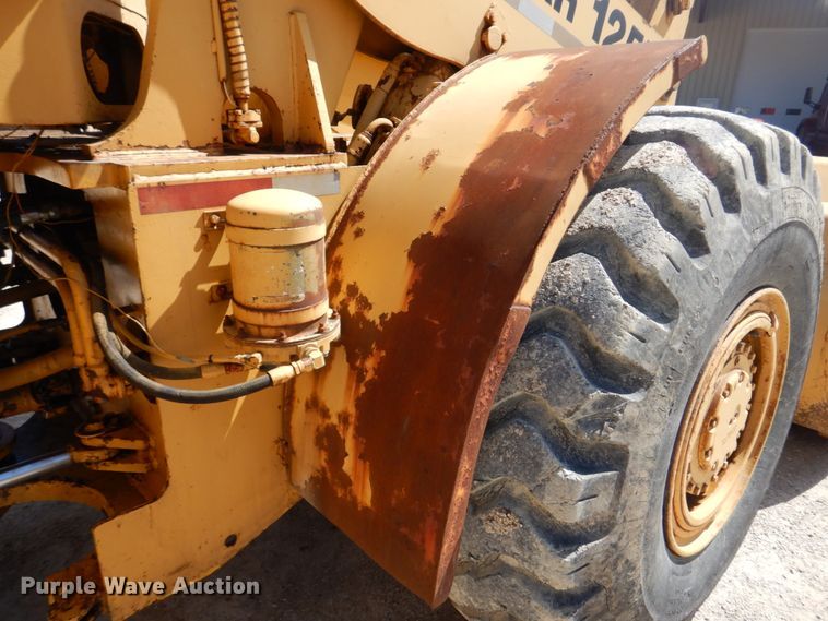 image for item DM7288 Clark 125B  wheel loader