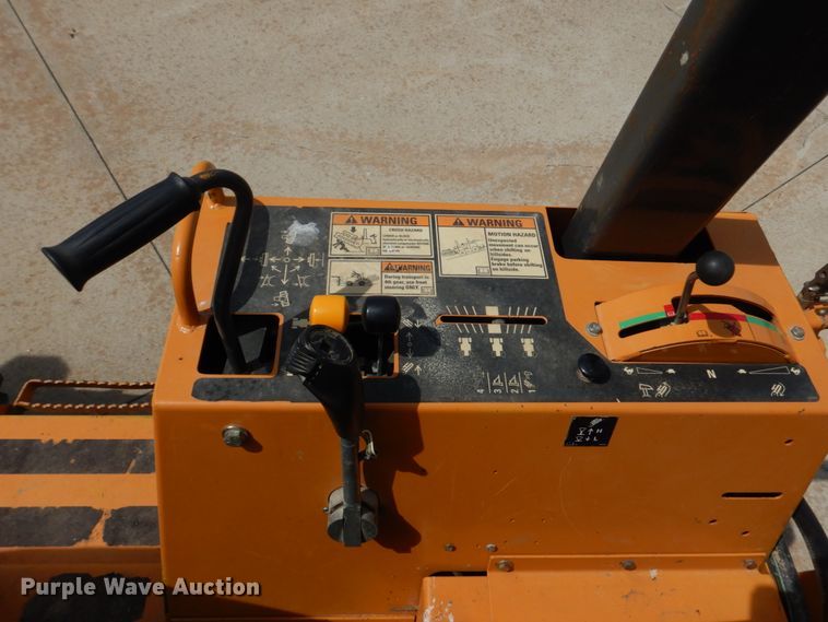 image for item DM7298 2002 Case 960  trencher