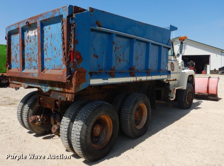 image for item DM7311 1985 Ford LT8000  dump truck