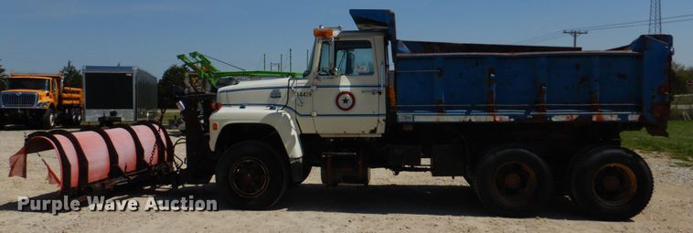 image for item DM7311 1985 Ford LT8000  dump truck