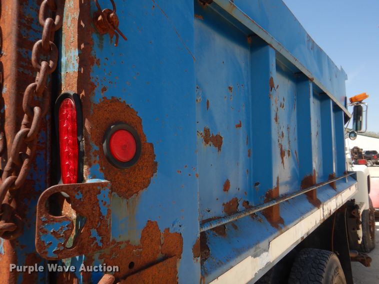 image for item DM7311 1985 Ford LT8000  dump truck