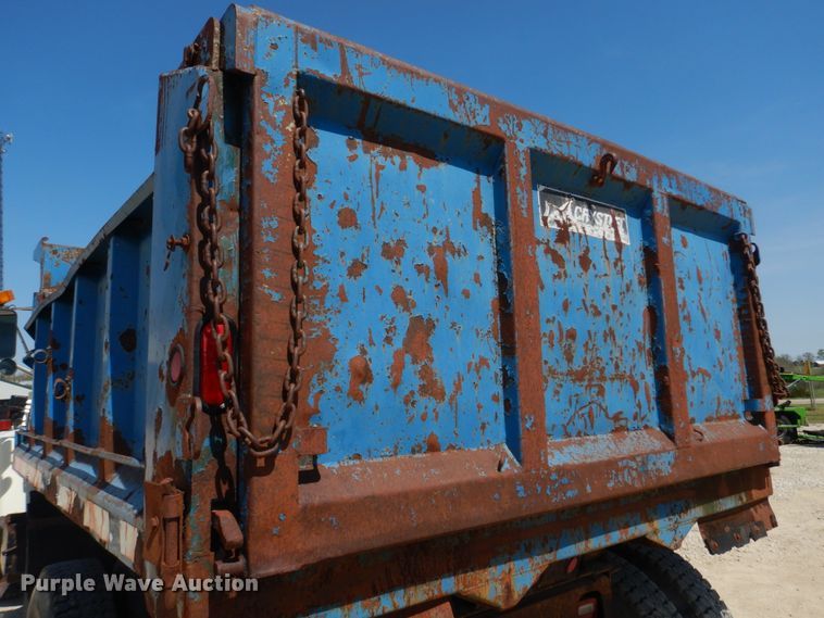 image for item DM7311 1985 Ford LT8000  dump truck