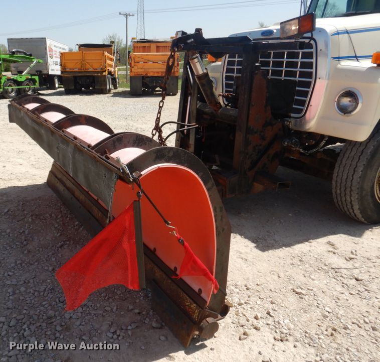 image for item DM7311 1985 Ford LT8000  dump truck