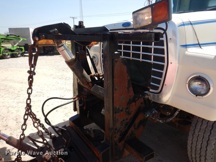 image for item DM7311 1985 Ford LT8000  dump truck