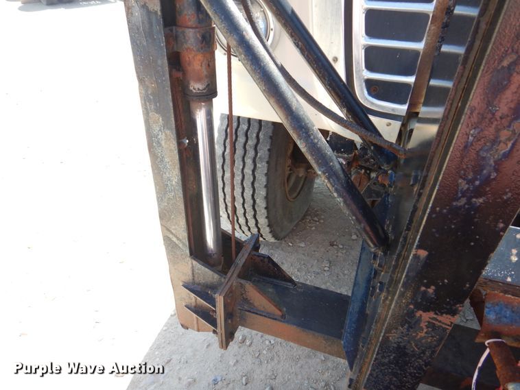 image for item DM7311 1985 Ford LT8000  dump truck