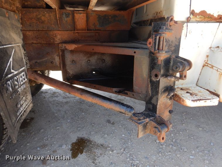 image for item DM7311 1985 Ford LT8000  dump truck