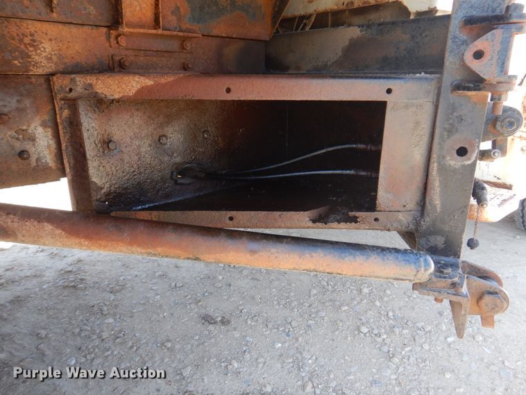 image for item DM7311 1985 Ford LT8000  dump truck